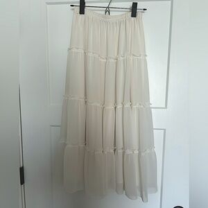 Aritzia Sunday Best Mars Skirt Light Birch XS EUC